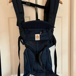 Ergobaby Omni Breeze Carrier